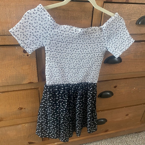 Blue and White Romper - Picture 4 of 5